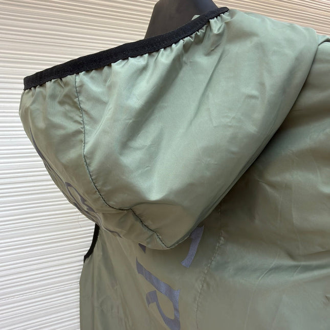 MONCLER 26S HOODED WINDBREAKER VEST 702