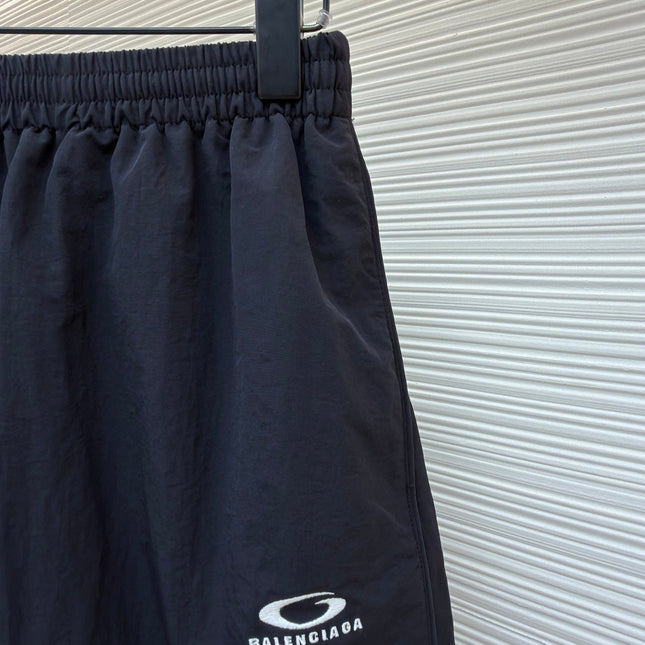 BALENCIAGA 26S STRAIGHT LEG SHORTS 084