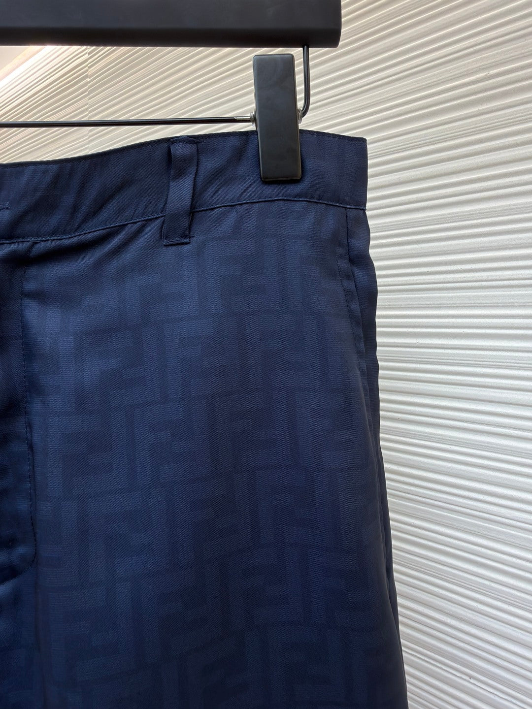 FENDI 26S LONG SHORTS 023
