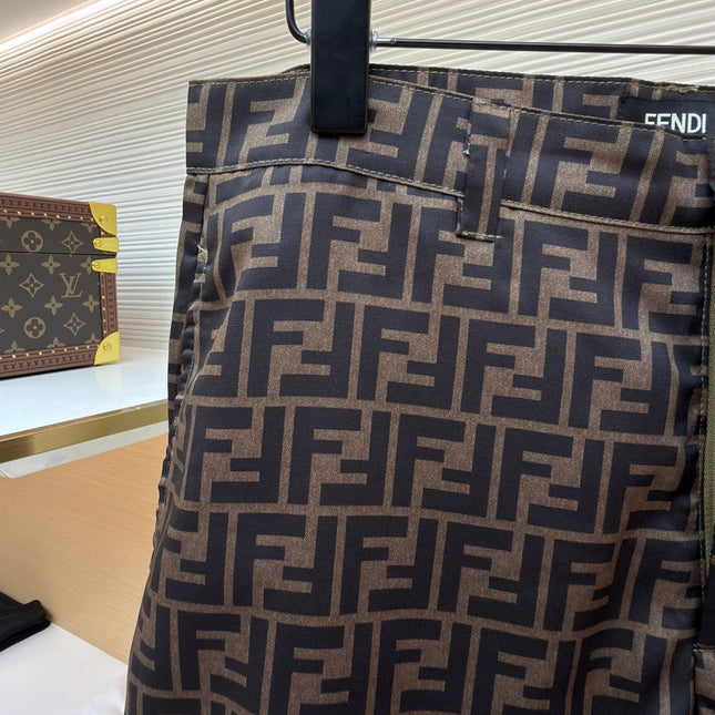 FENDI 26S LONG SHORTS 025