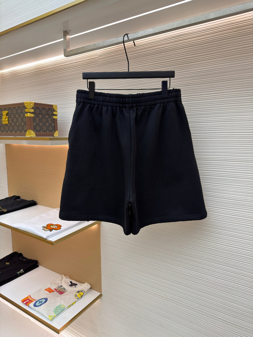 BALENCIAGA 26S SHORTS 024