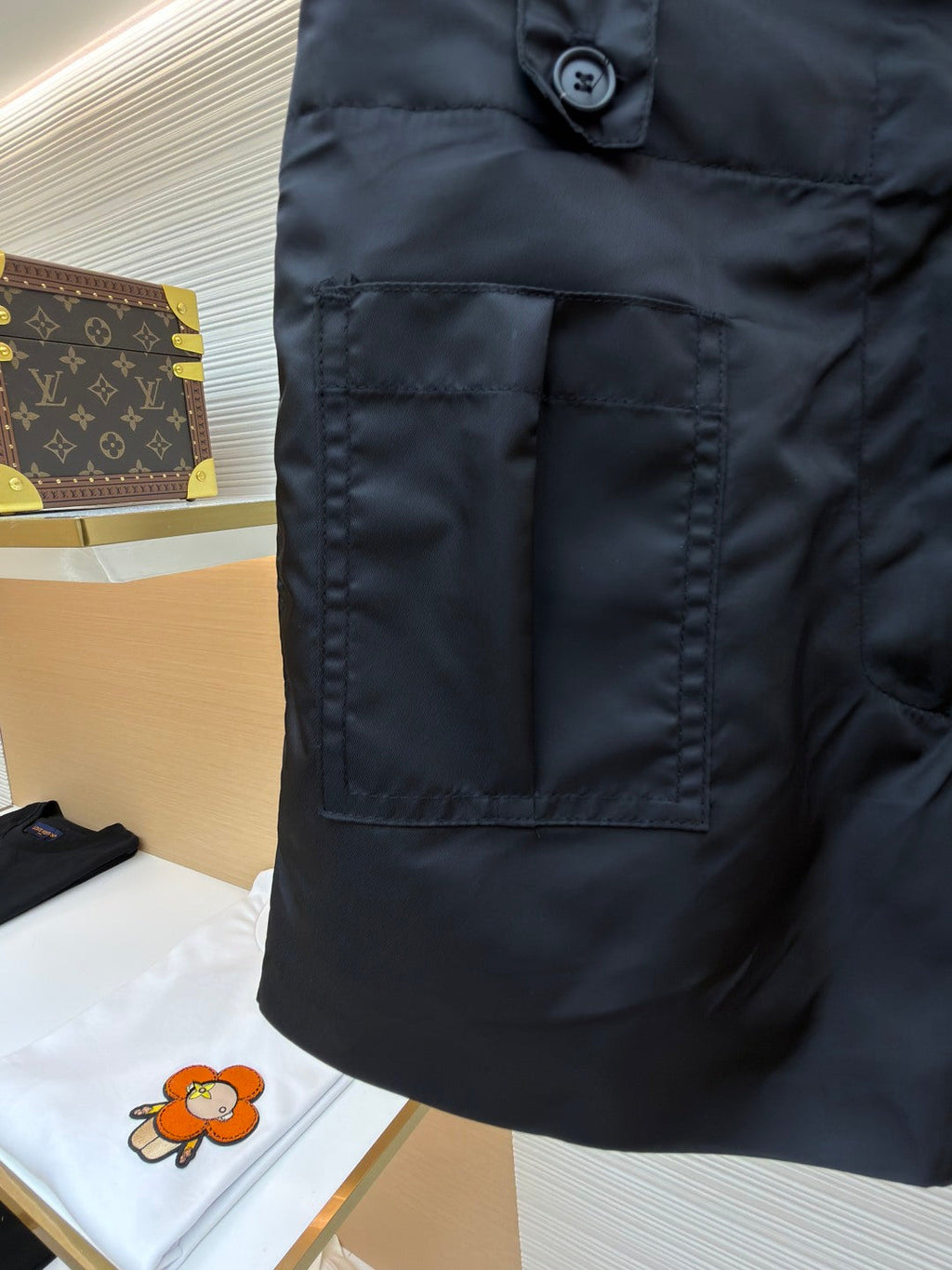 PRADA 26S NYLON SHORTS STYLE 964