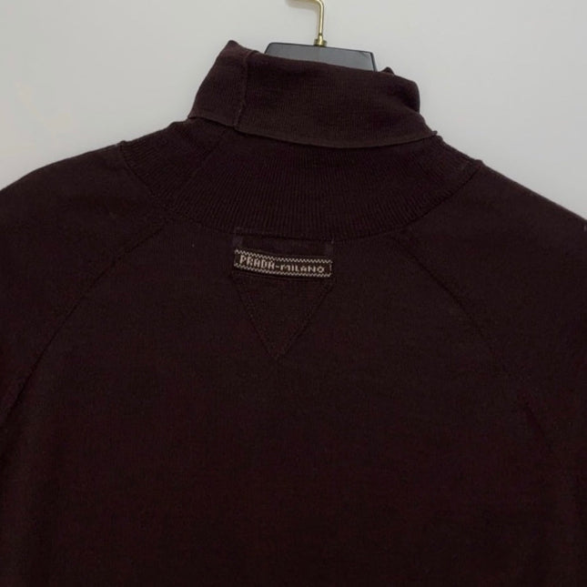 PRADA 25S SHORT-SLEEVE KNIT TURTLENECK 547