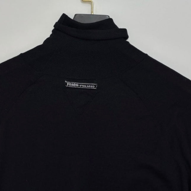 PRADA 25S SHORT-SLEEVE TURTLENECK SWEATER 430