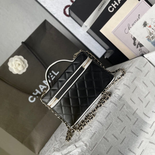 CHANEL 26S VANITY BAG 19 IN BLACK QUILTED LAMBSKIN SILVER HARDWARE