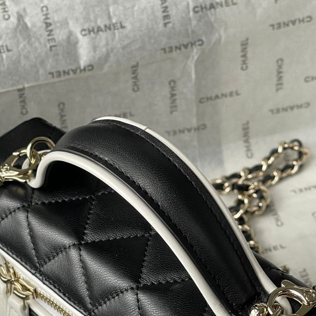 CHANEL 26S VANITY BAG 19 IN BLACK QUILTED LAMBSKIN SILVER HARDWARE