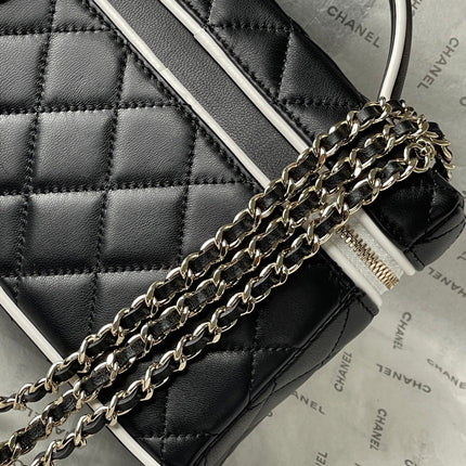 CHANEL 26S VANITY BAG 19 IN BLACK QUILTED LAMBSKIN SILVER HARDWARE