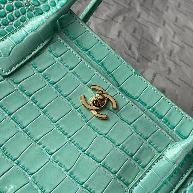 CHANEL 26S CERF TOTE BAG 39 IN MINT GREEN CALFSKIN CROCODILE EMBOSSED GOLD HARDWARE