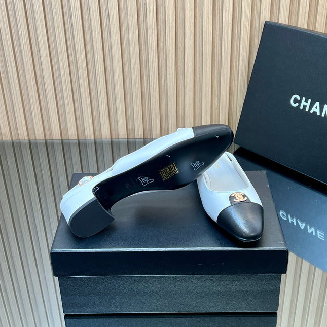 CHANEL 25S SLINGBACK SHOE 45MM IN WHITE CALFSKIN GOLD HARDWARE