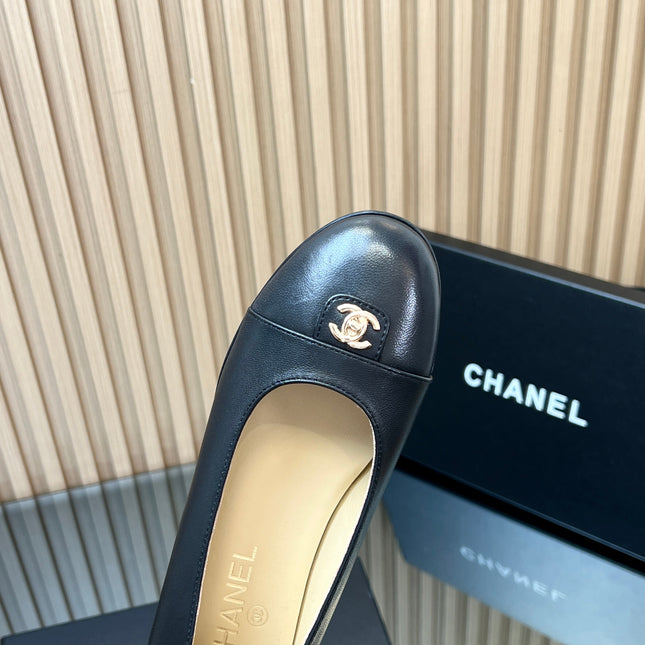 CHANEL 25S BALLET FLATS IN BLACK LAMBSKIN GOLD HARDWARE