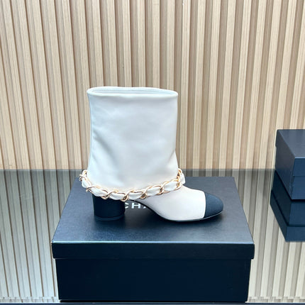 CHANEL 25S LOW BOOTS 65MM IN WHITE CALFSKIN GOLD HARDWARE