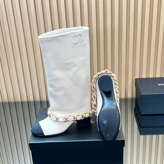 CHANEL 25S HIGH BOOTS 65MM IN WHITE CALFSKIN GOLD HARDWARE
