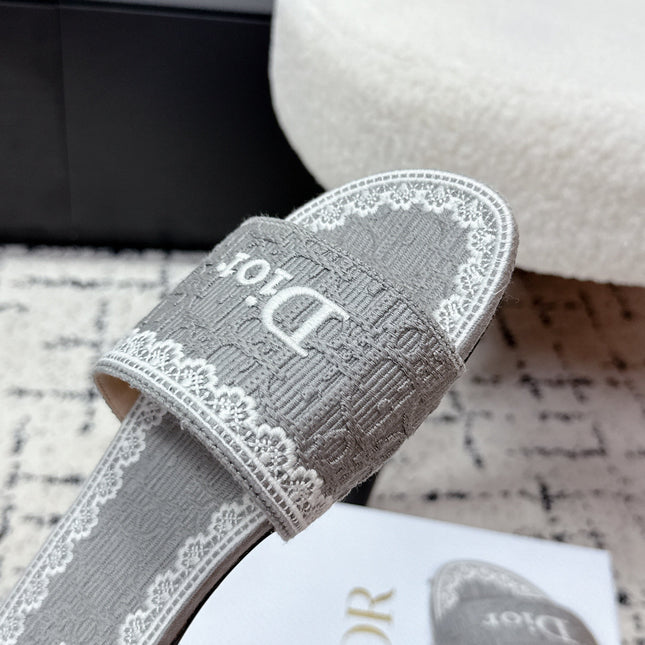 DIOR 26S SLIDES IN GREY EMBOSSED OBLIQUE LACE EMBROIDERY