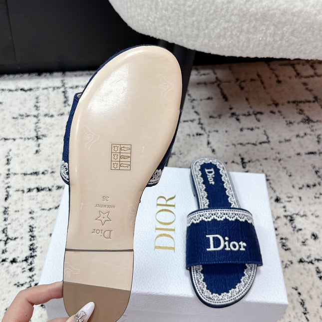 DIOR 26S SLIDES IN NAVY BLUE EMBOSSED OBLIQUE LACE EMBROIDERY