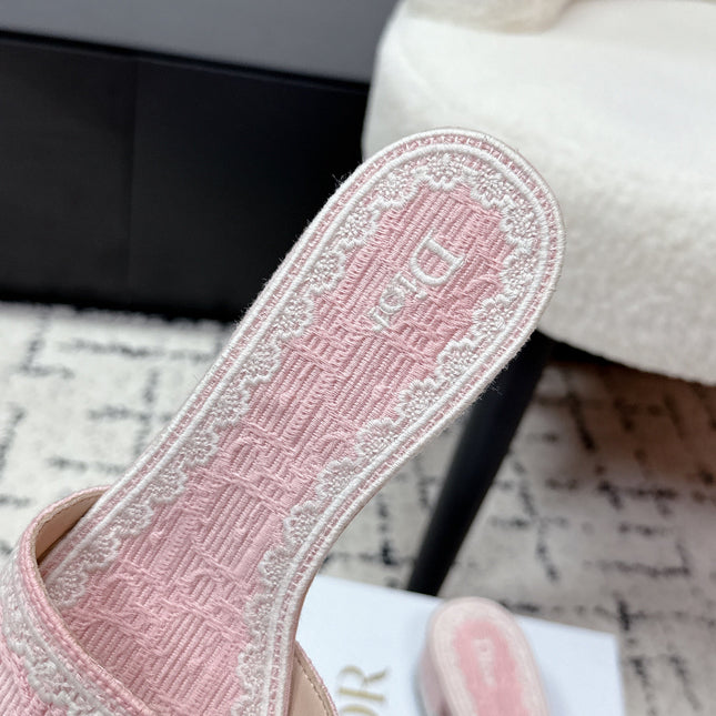 DIOR 26S HIGH HEEL SLIDES IN LIGHT PINK EMBOSSED OBLIQUE LACE EMBROIDERY