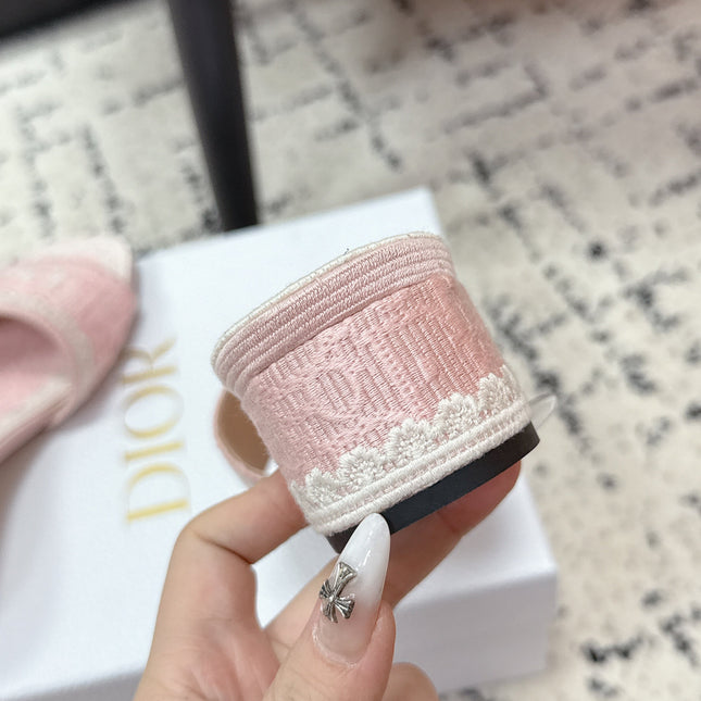 DIOR 26S HIGH HEEL SLIDES IN LIGHT PINK EMBOSSED OBLIQUE LACE EMBROIDERY