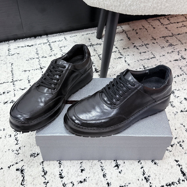 PRADA 26S SNEAKERS IN BLACK SHINY CALFSKIN