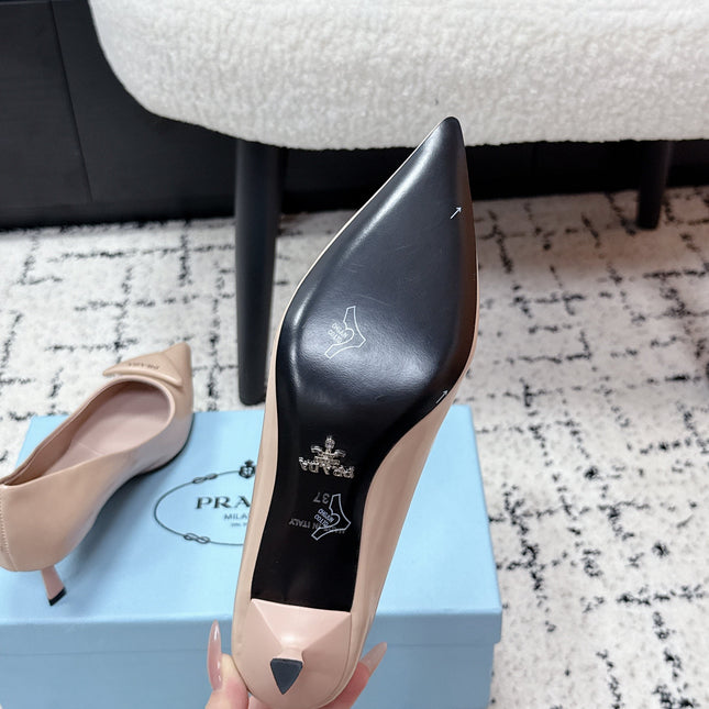PRADA 26S POINTED-TOE HIGH HEELS 60MM IN BEIGE PATENT CALFSKIN WITH LOGO