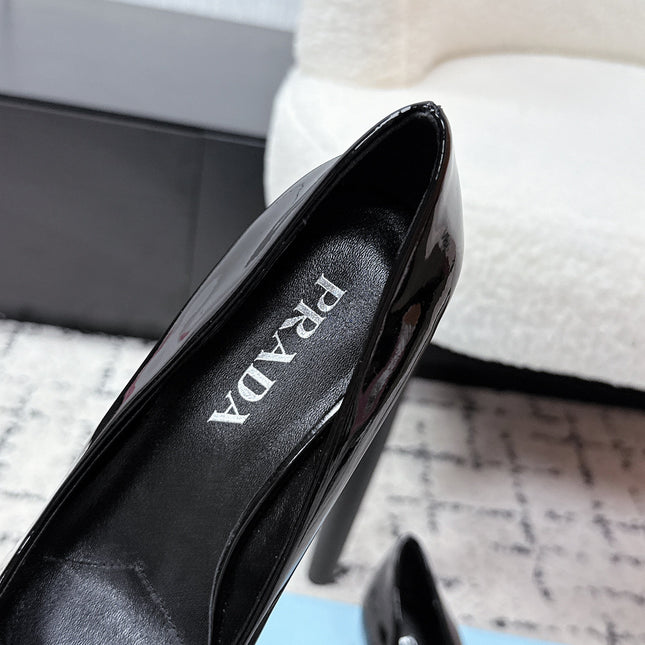 PRADA 26S POINTED-TOE HIGH HEELS 60MM IN BLACK PATENT CALFSKIN WITH LOGO