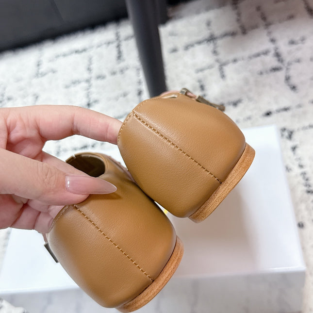 CHLOÉ 26S FLAT SHOES IN BROWN CALFSKIN WITH METAL STUDS