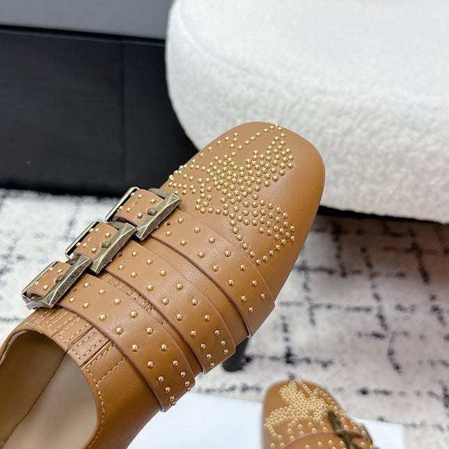 CHLOÉ 26S FLAT SHOES IN BROWN CALFSKIN WITH METAL STUDS