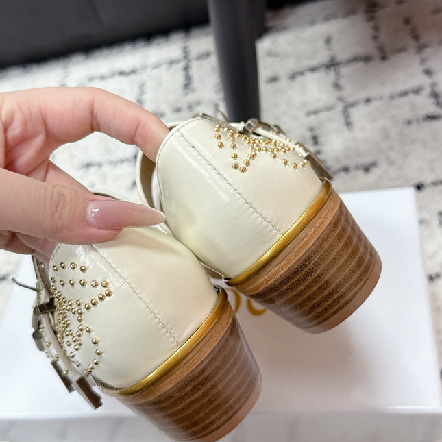CHLOÉ 26S METAL STUD SHOES IN CREAM WHITE CALFSKIN
