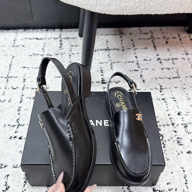 CHANEL 26S SLINGBACK LOAFERS IN BLACK PATENT CALFSKIN WITH CC LOGO