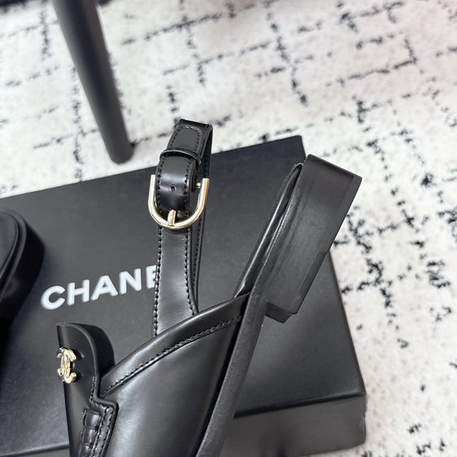 CHANEL 26S SLINGBACK LOAFERS IN BLACK PATENT CALFSKIN WITH CC LOGO