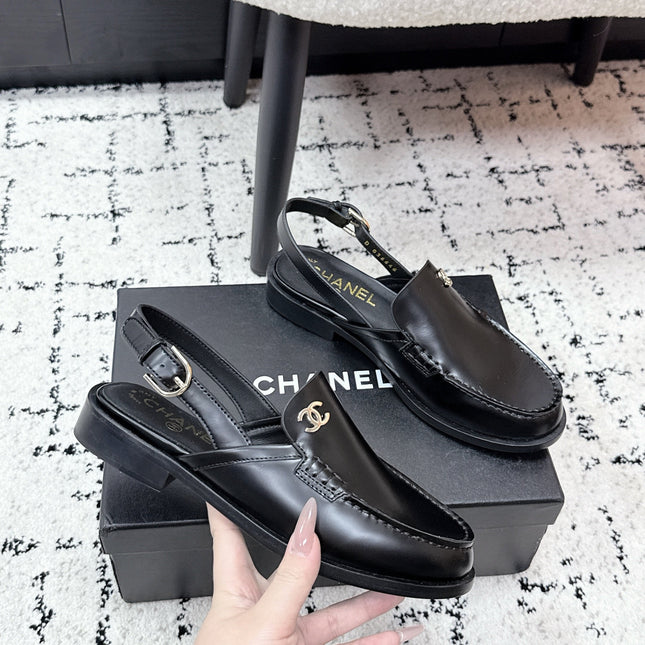 CHANEL 26S SLINGBACK LOAFERS IN BLACK PATENT CALFSKIN WITH CC LOGO