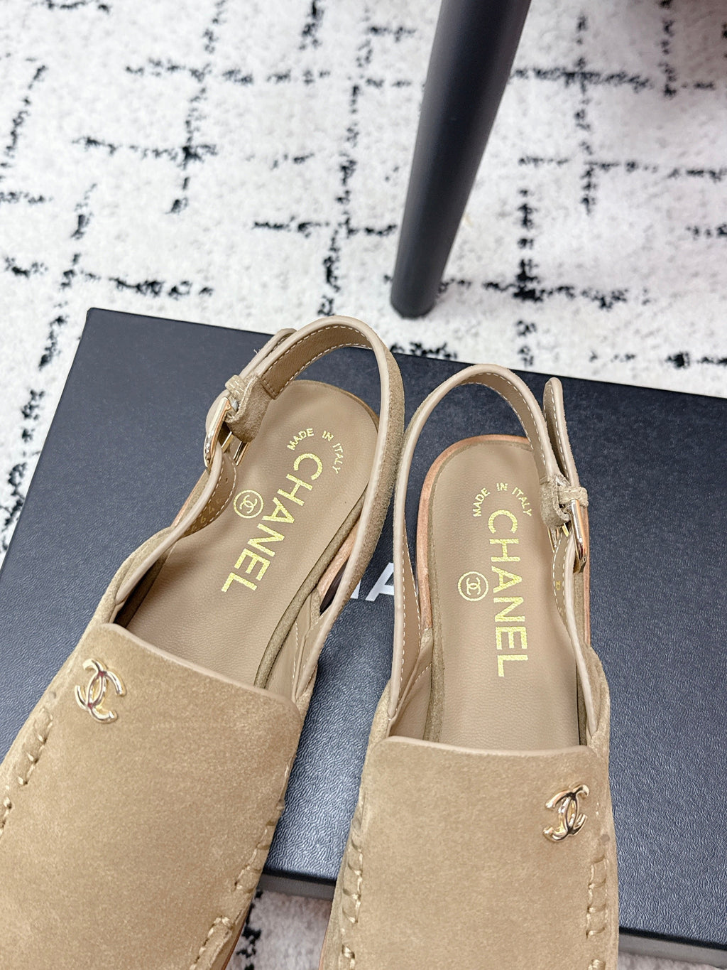 CHANEL 26S SLINGBACK LOAFERS IN LIGHT BROWN SUEDE WITH CC LOGO