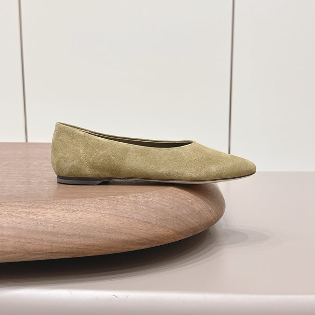 THE ROW 26S BALLET FLATS IN OLIVE BROWN SUEDE