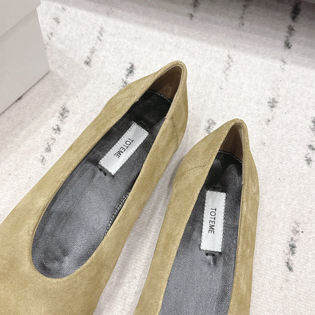 THE ROW 26S BALLET FLATS IN OLIVE BROWN SUEDE