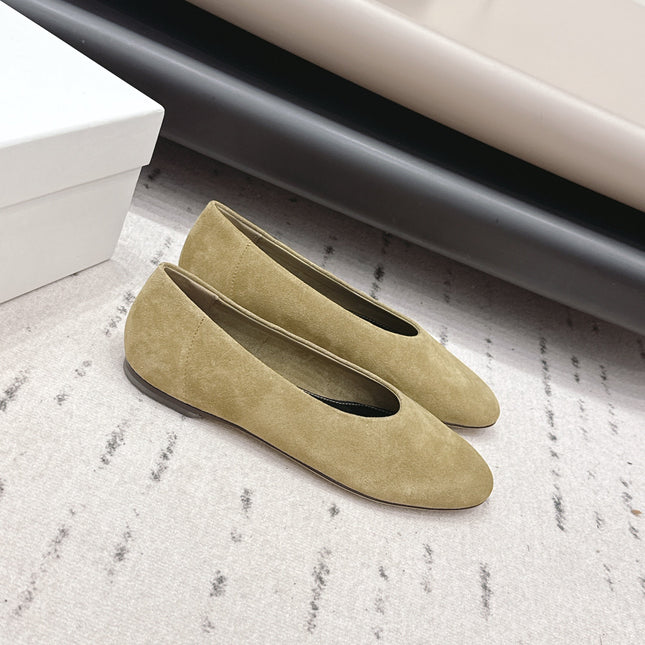 THE ROW 26S BALLET FLATS IN OLIVE BROWN SUEDE