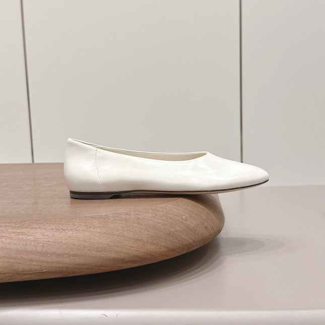 THE ROW 26S BALLET FLATS IN WHITE CALFSKIN