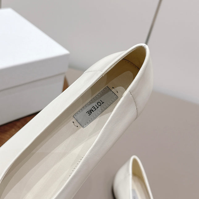 THE ROW 26S BALLET FLATS IN WHITE CALFSKIN
