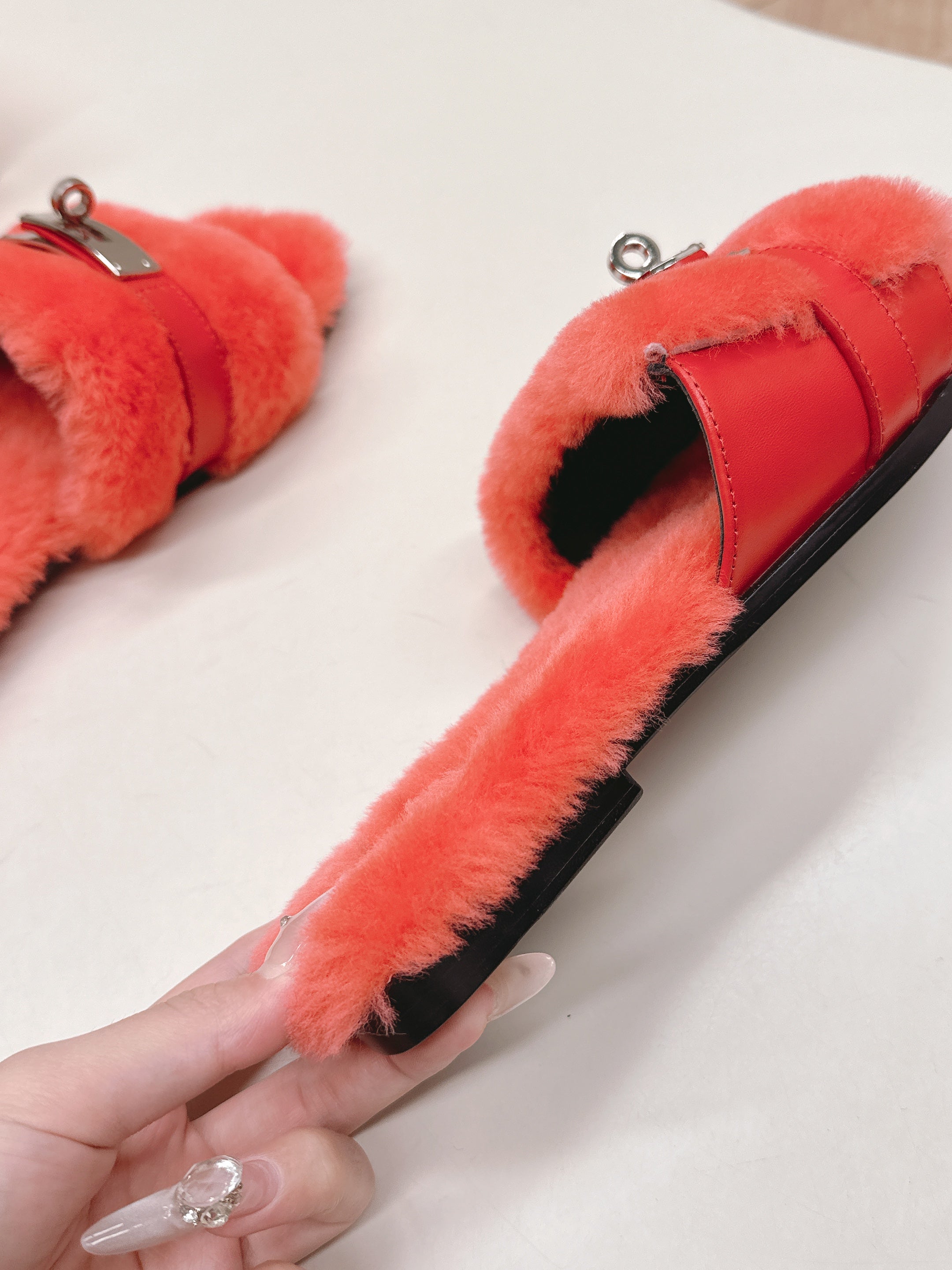 HM 25S ORAN SANDAL IN RED ORANGE SHEARLING WITH SILVER HARDWARE