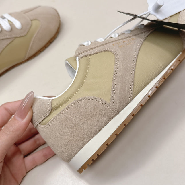 PRADA 26S LOW TOP SNEAKERS IN BEIGE NYLON AND SUEDE