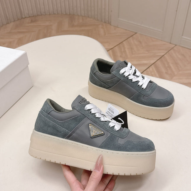 PRADA 26S PLATFORM SNEAKERS 50MM IN DARK GREY SUEDE