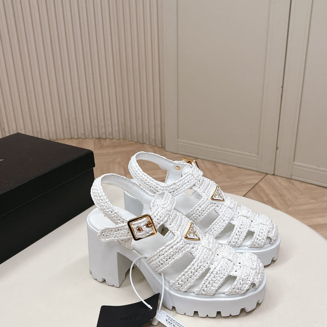 PRADA 26S HEELED FISHERMAN SANDALS IN WHITE RAFFIA AND CALFSKIN