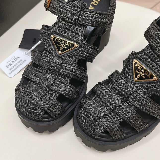 PRADA 26S HEELED FISHERMAN SANDALS IN BLACK RAFFIA AND CALFSKIN