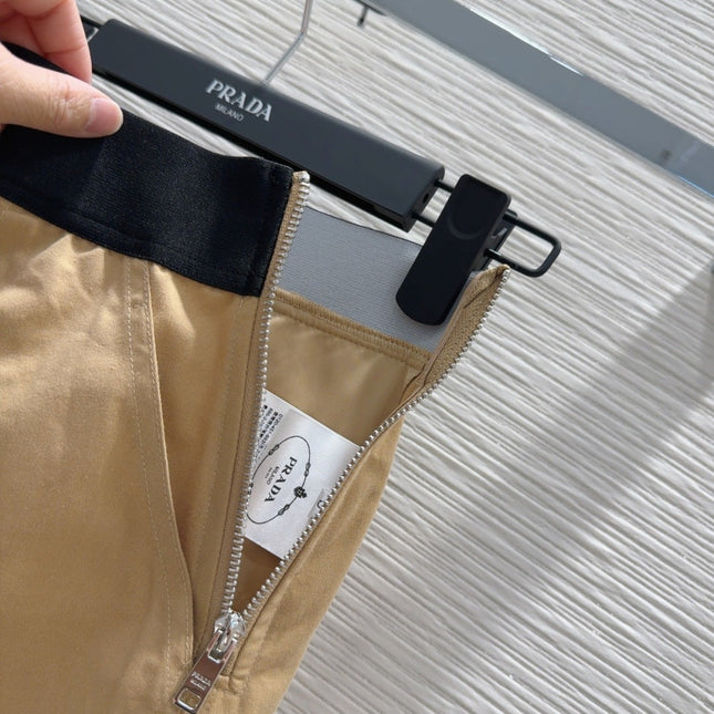 PRADA 26S MIDI SKIRT 672