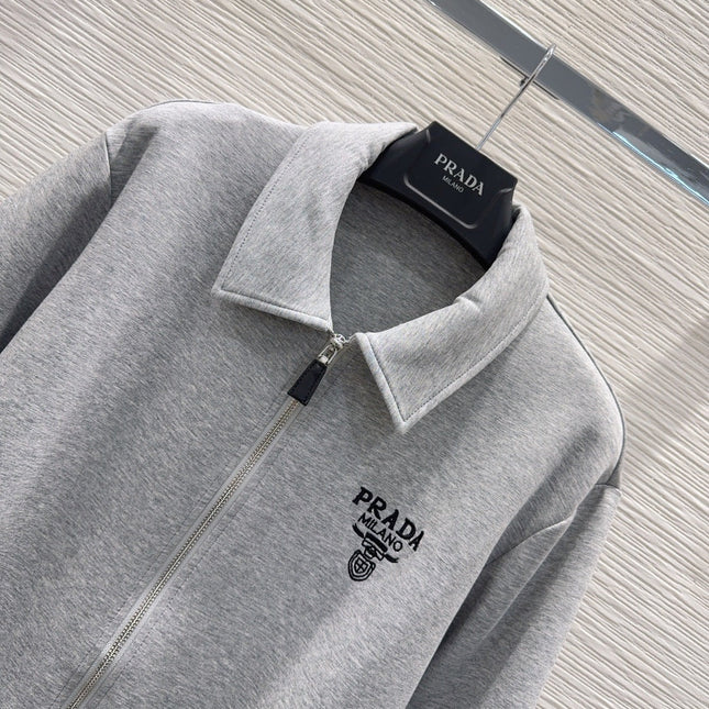 PRADA 26S SUIT 676