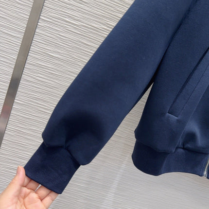 PRADA 26S SUIT 677