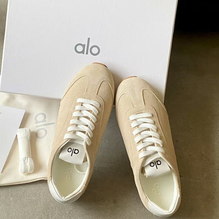 ALO 25S SUNSET SNEAKER IN BEIGE SUEDE
