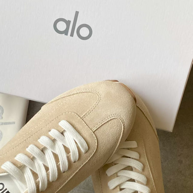 ALO 25S SUNSET SNEAKER IN BEIGE SUEDE