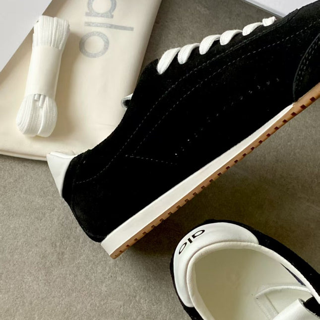 ALO 25S SUNSET SNEAKER IN BLACK SUEDE
