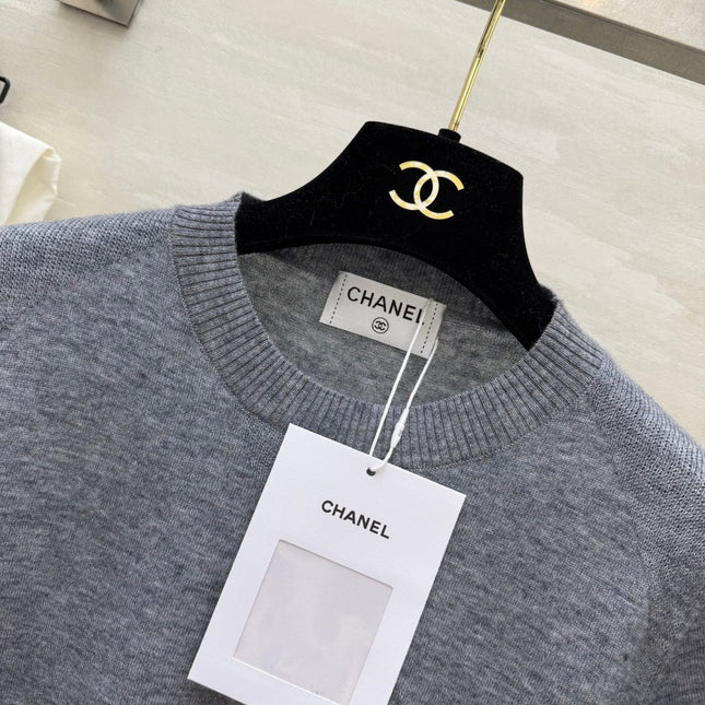 CHANEL 26S SHORT-SLEEVE SWEATER STYLE 1028