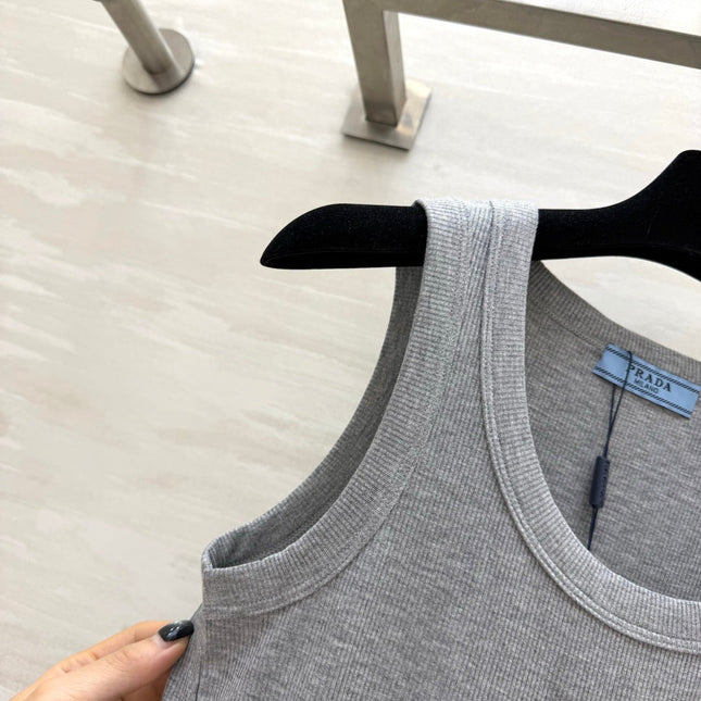PRADA 26S SLEEVELESS TOP STYLE 919