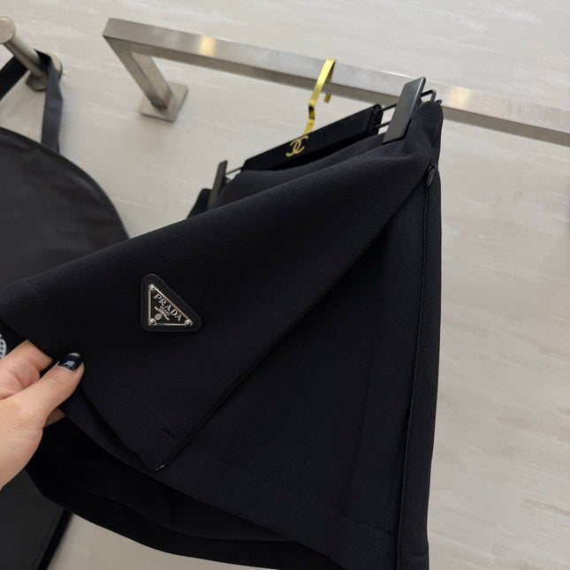 PRADA 26S SKORT STYLE 887