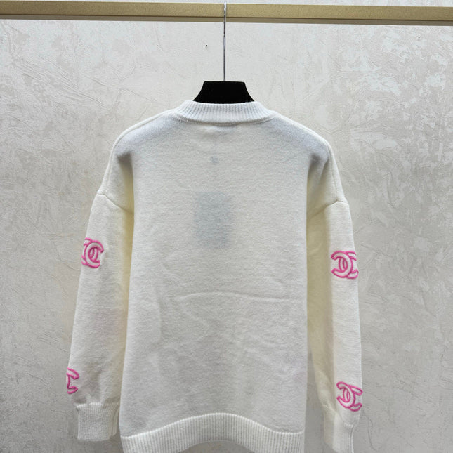 CHANEL 25S LONG-SLEEVE ROUND-NECK SWEATER 526